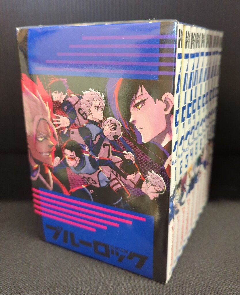 ブルーロック小説1〜10巻+小説エピソード凪 (オマケ付き) ブルーロック小説1〜10巻+小説エピソード凪 (オマケ付き)