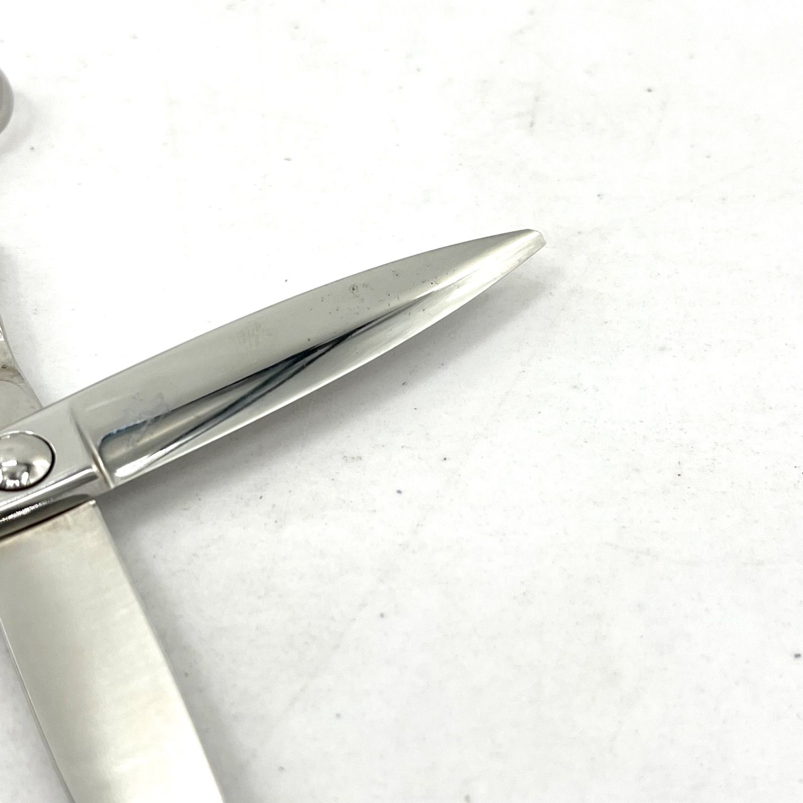 美容師 カットシザー