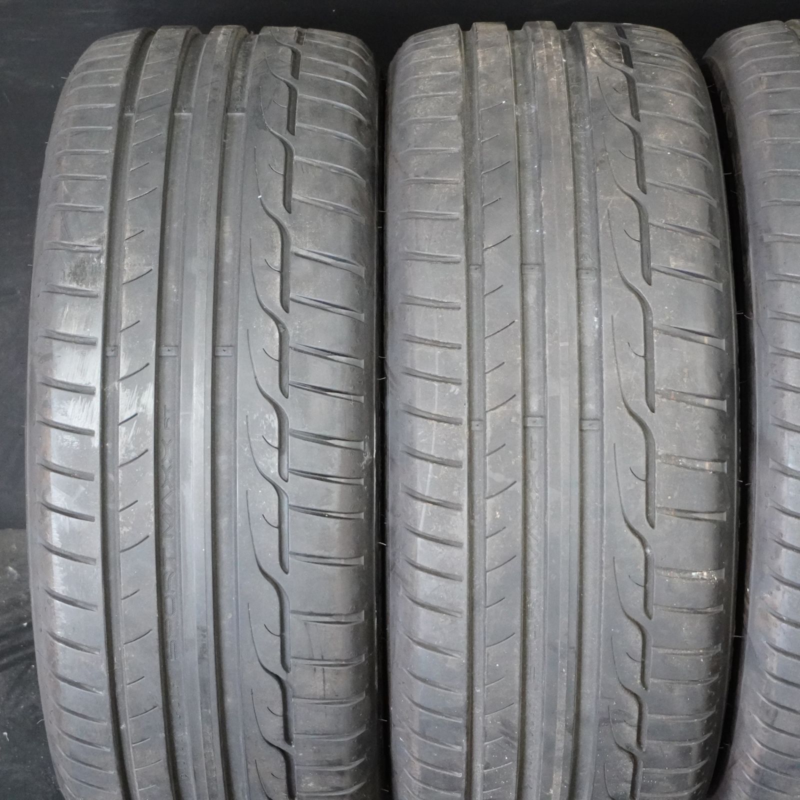 使い心地が良い 22年製 バリ山 ダンロップ SP SPORTMAXX RT 225 40R18 4本 プリウス カローラスポーツ 86 BRZ マツダ3 CX-3等