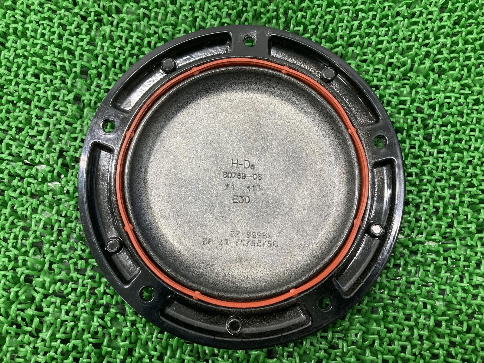 FXBRS1870 ダービーカバー 60769-06 ハーレー 純正 バイク 部品 ブレイクアウト114 ソフテイル コンディション良好 【中古】 93 FXBRS1870 ダービーカバー 60769-06 ハーレー 純正 バイク 部品