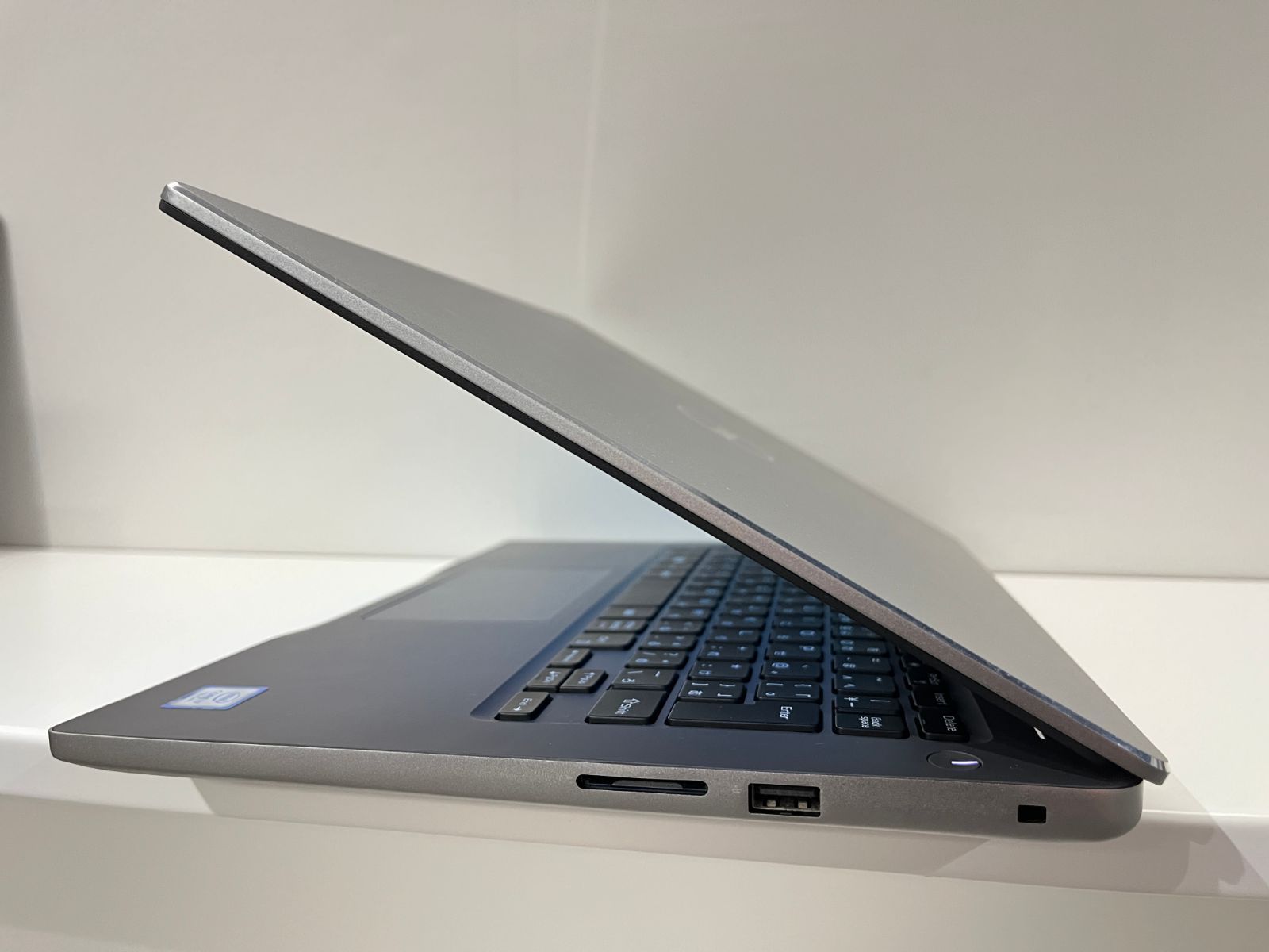 美品】DELL Inspiron 14 7460 i7-7500U 8Gメモリ 128GB / HDD 1TB 14型