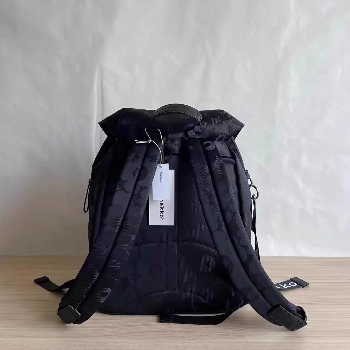新品】Marimekko マリメッコ リュック リュックサック ブラック 