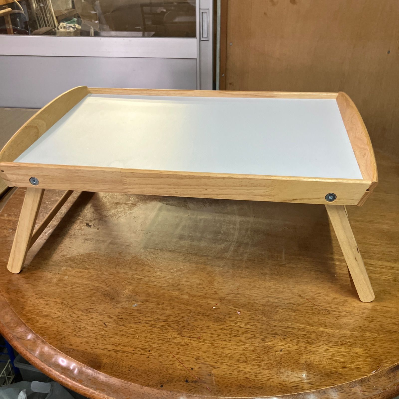美品 IKEA DJURA イケア ジューラ ベッドトレイ 折りたたみ テーブル 