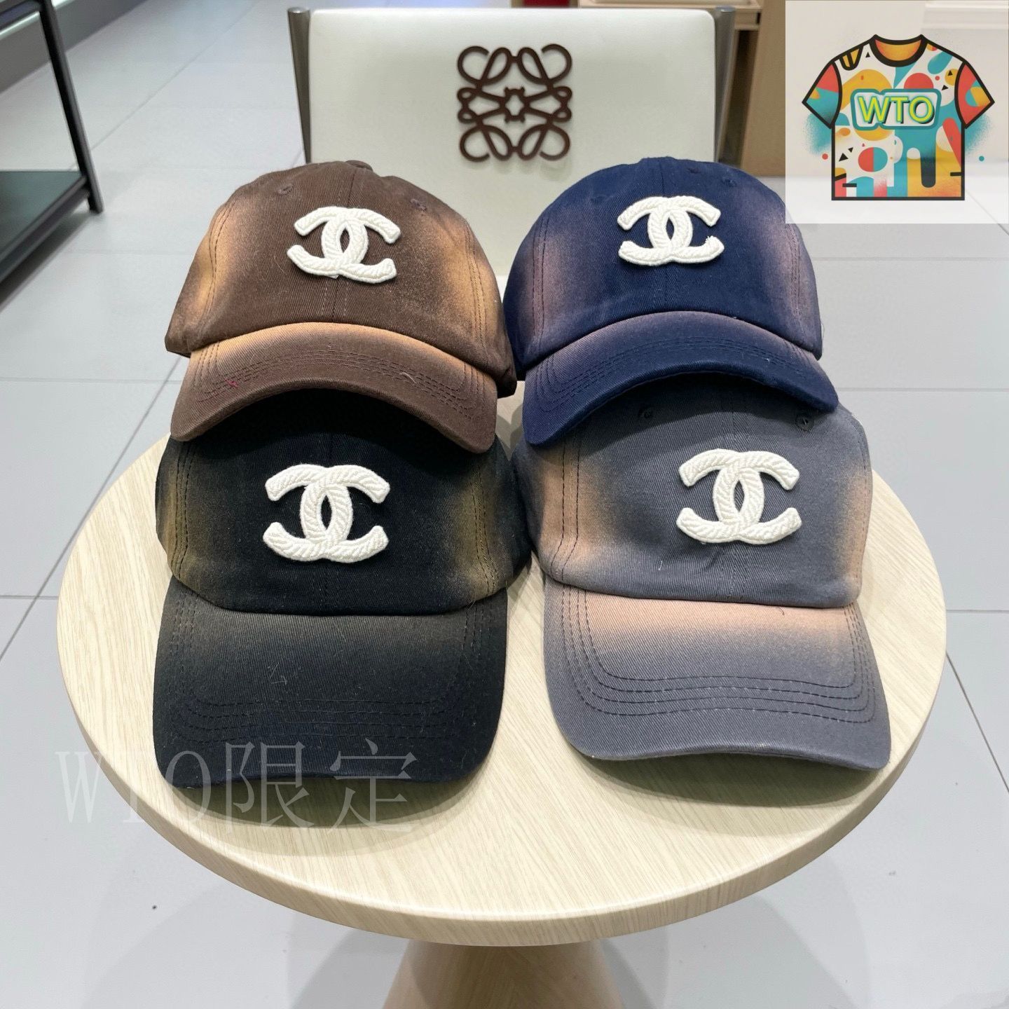 普段使いにもおすすめ♪【CHANEL】新作 ロゴキャップ org.jpg