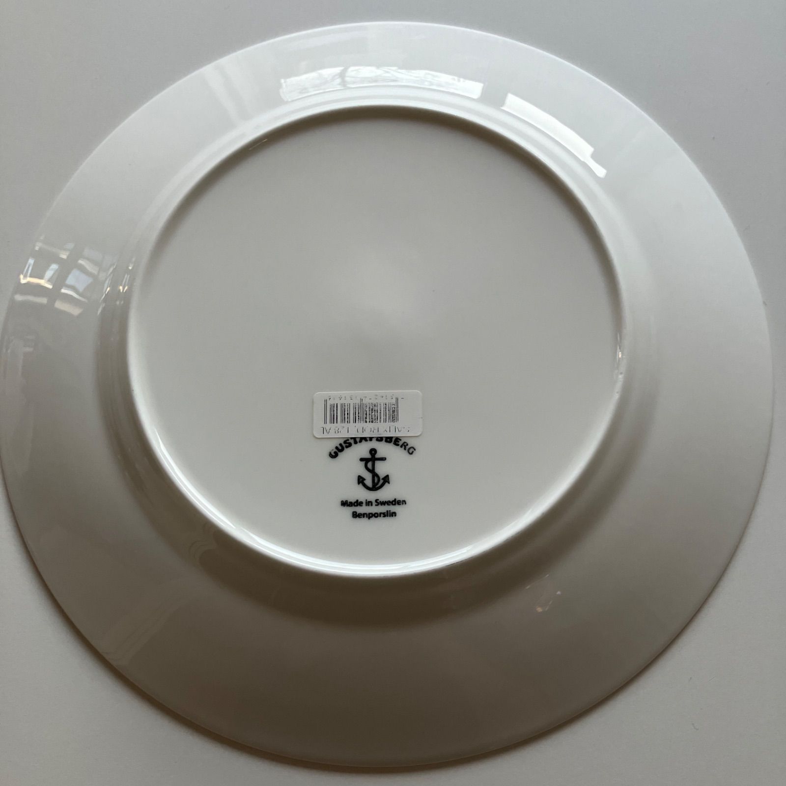 新品　グスタフスベリ　リンドベリ　レッド　サリックス　28cm ２枚 新品 グスタフスベリ リンドベリ レッド サリックス 28cm 2枚