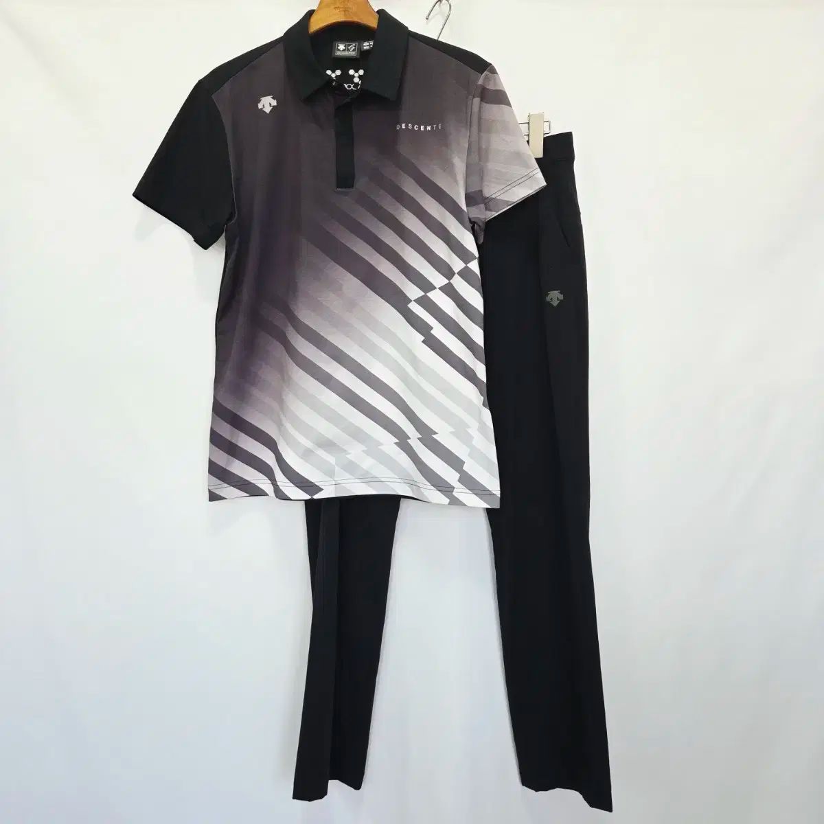 デサント₍DESCENTE メンズ ゴルフウェア 半袖Tシャツ 100 パンツ 32