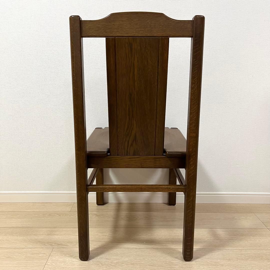 アームレスチェア