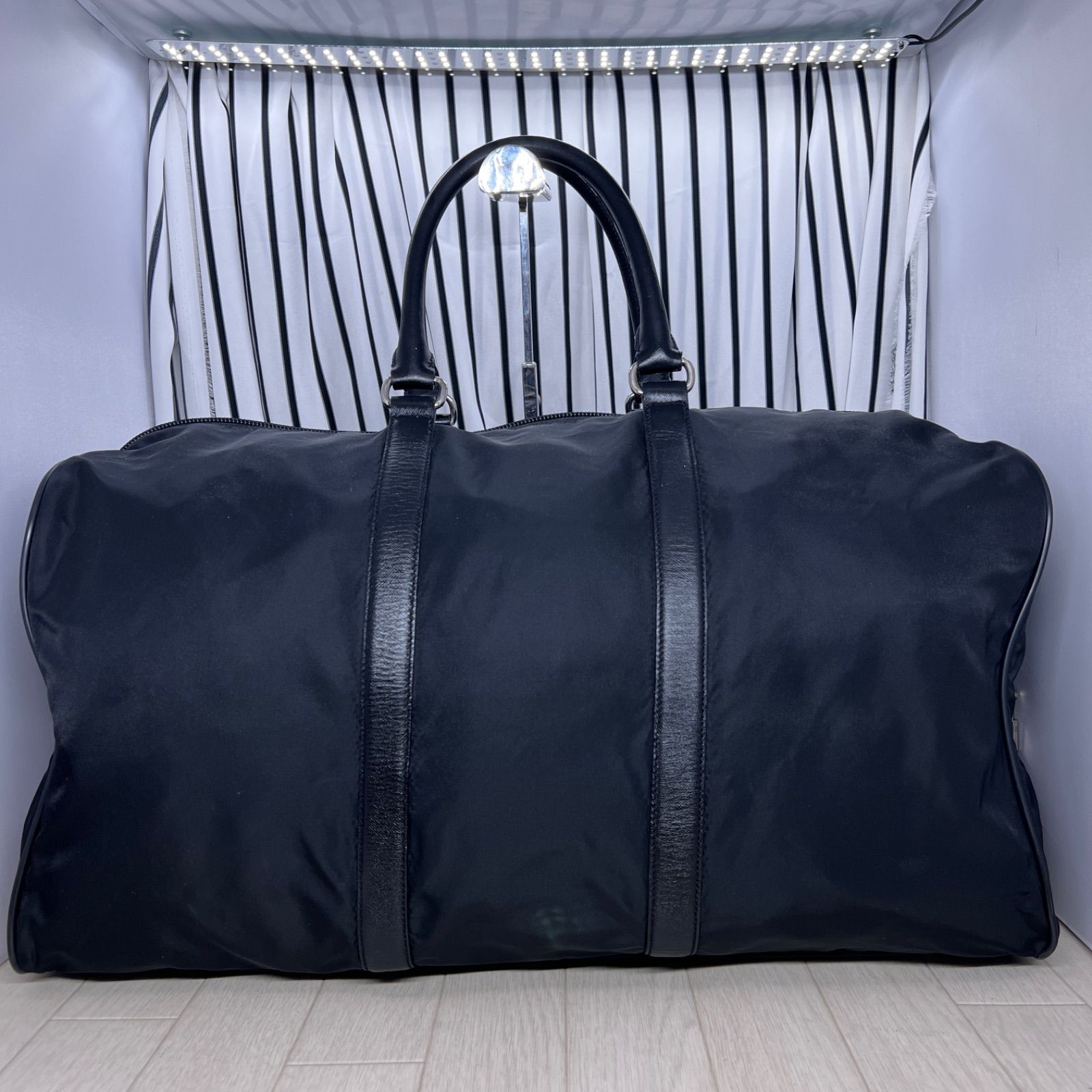 【美品】PRADA×プラダ 特大パドロックボストンバッグ 美品】PRADA×プラダ パドロック特大ボストンバッグ - メルカリ