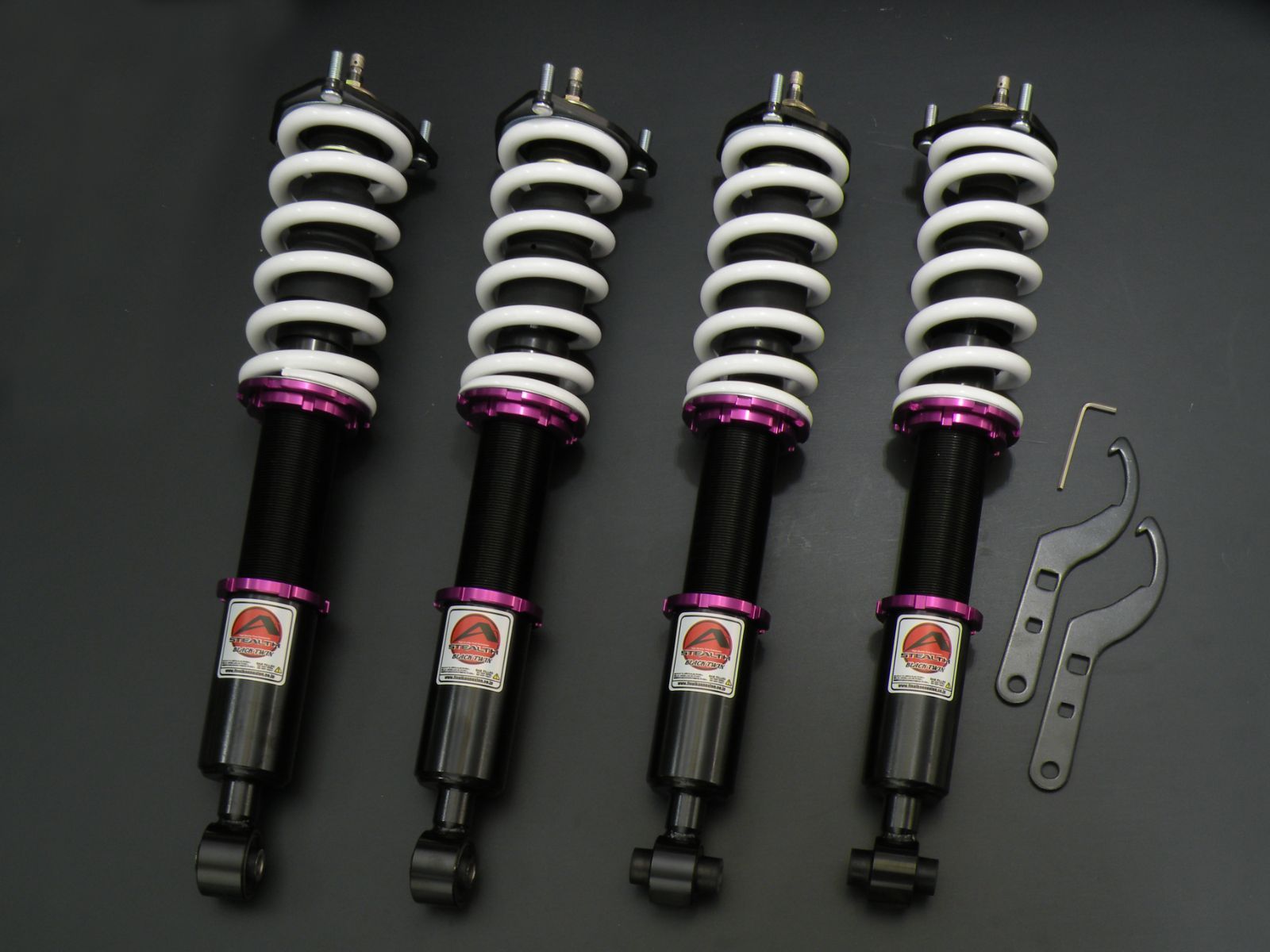 AWS210 GWS204 クラウンハイブリッド 車高調 サスペンション ブラックツイン ファイナルコネクション