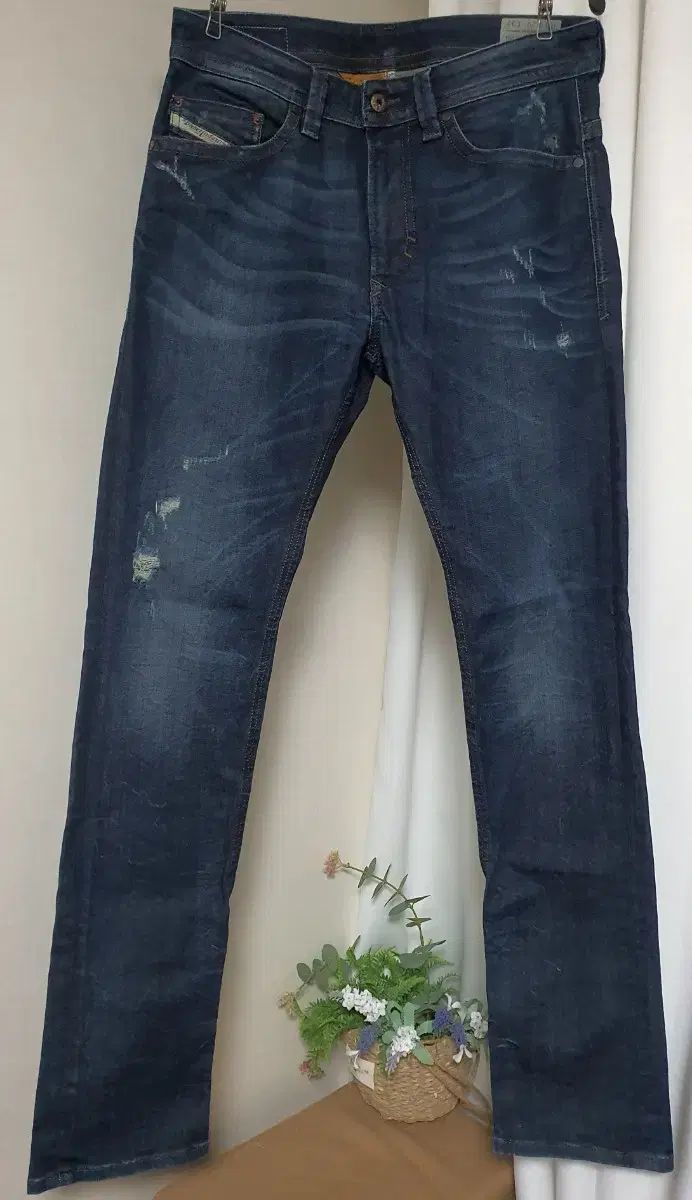 DIESEL ディーゼル タバ スリムフィット デニムパンツ