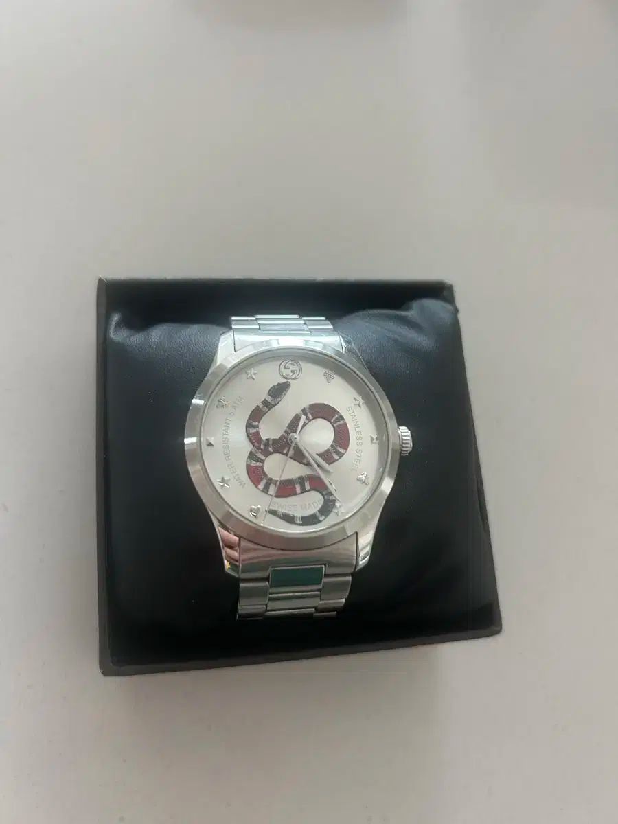 GUCCI グッチ スネーク メタル 時計