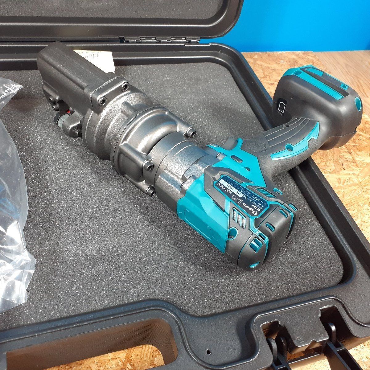 HCC-F1618<オグラ> 18V 強し コードレス鉄筋カッター HCC-F1618<オグラ> 18V 強し コードレス鉄筋カッター