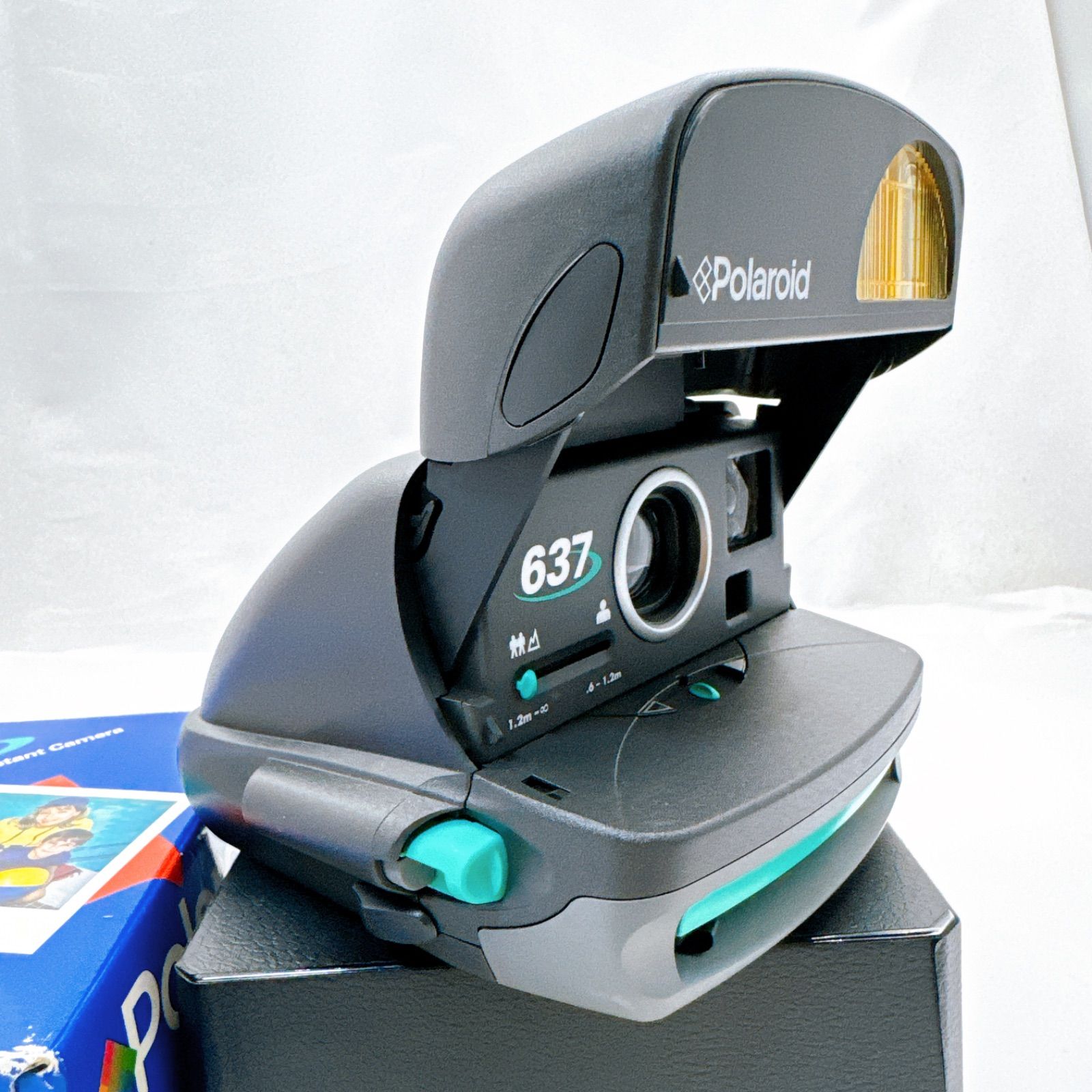 ポラロイド Polaroid 637 カメラ インスタントカメラ 通電未確認