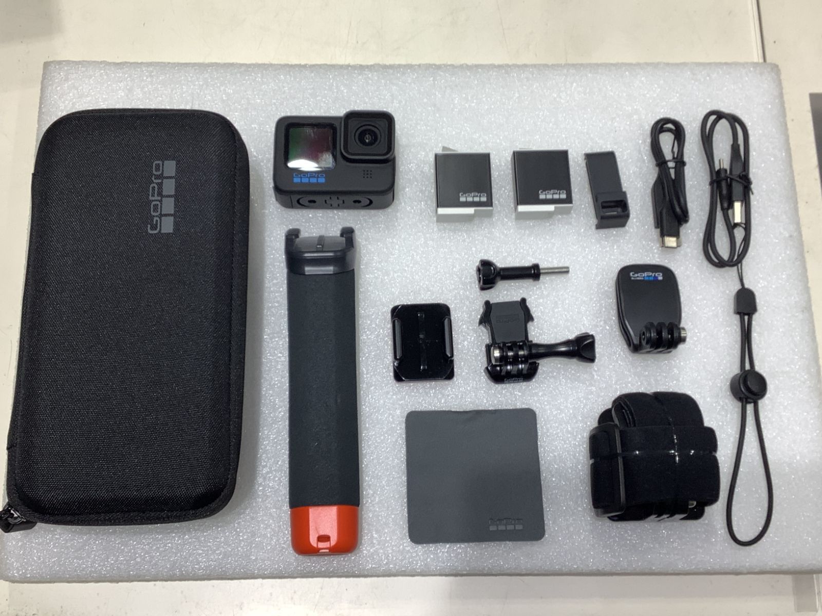 【中古】GoPro HERO 11 BLACK SPECIAL BUNDLE