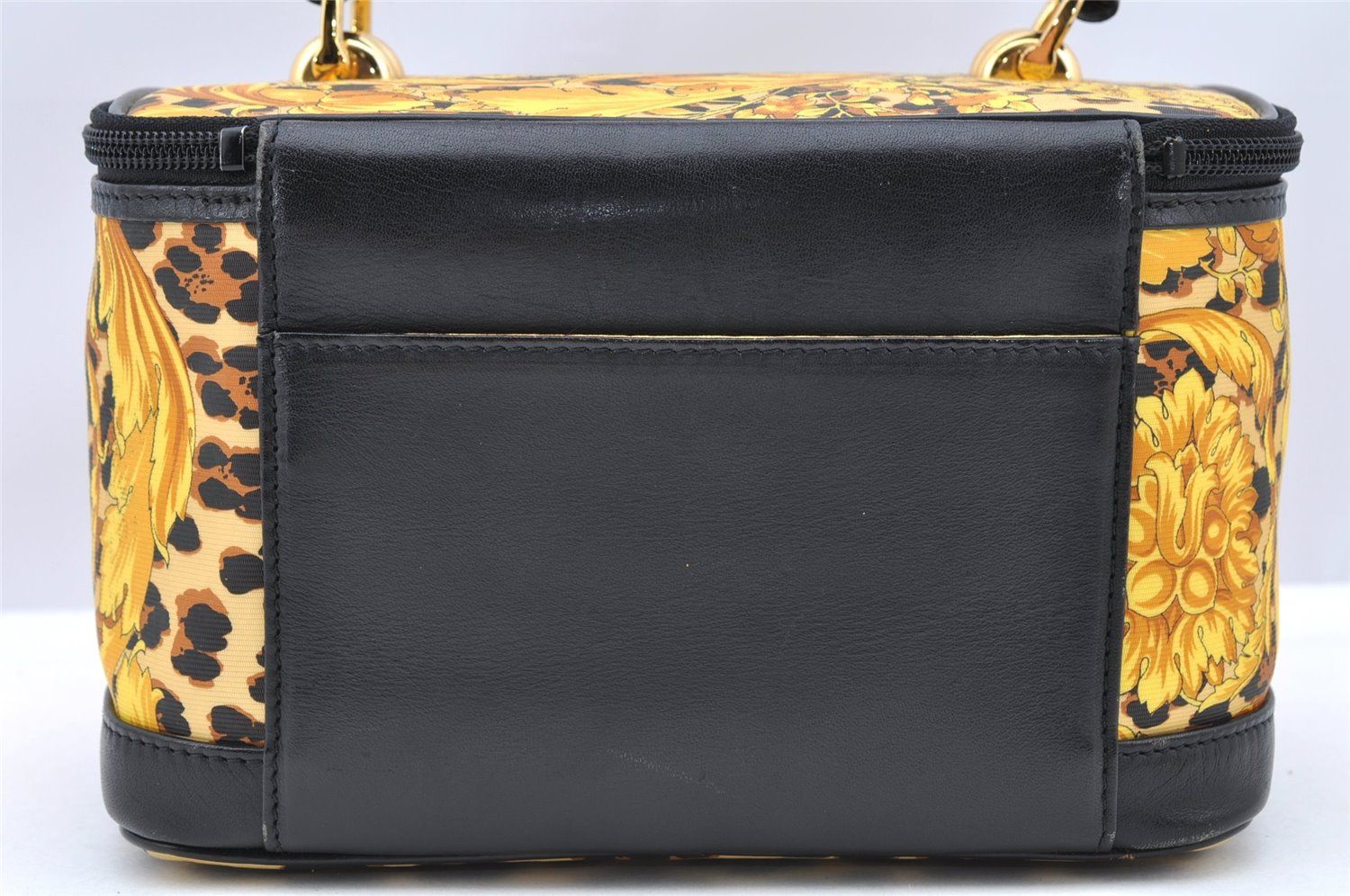 Gianni Versace ジャンニ・ヴェルサーチ バニティバッグ - メルカリ
