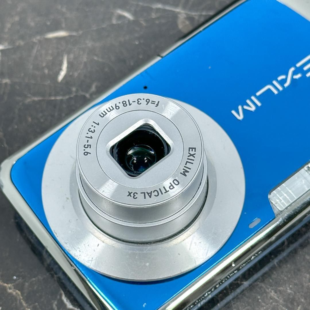 コンパクトデジタルカメラ カシオ