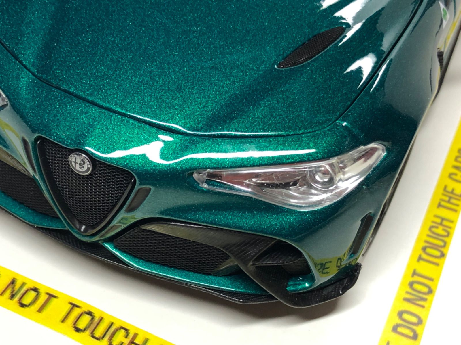 Burago 1/18 Alfa Romeo Giulia GTA メタリックグリーン アルファ