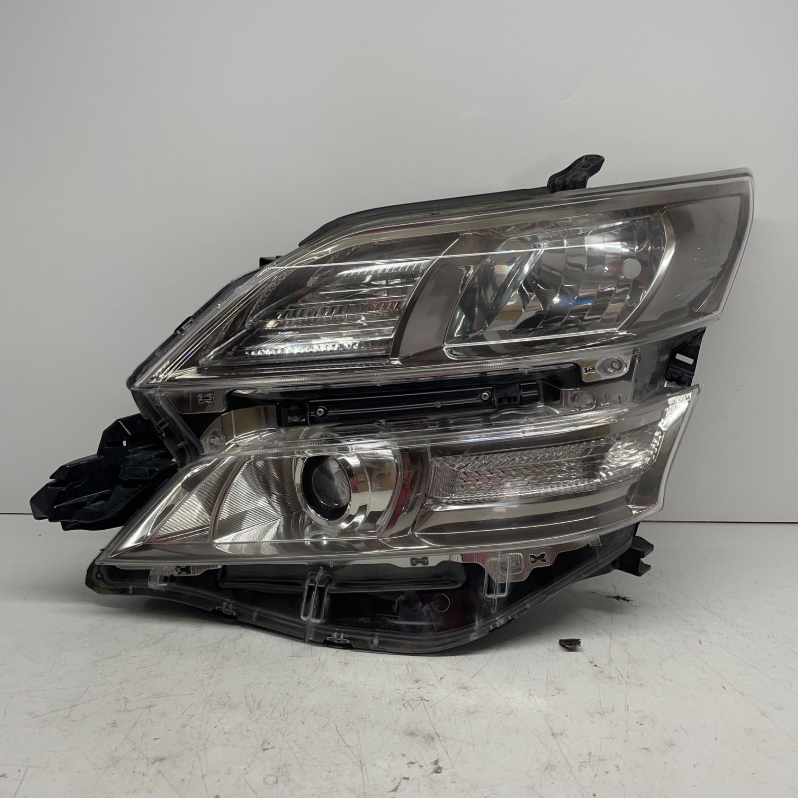 ヘッドライトセット　ヴェルファイア　ANH20　左右　ICHIKOH 58-23 20系ヴェルファイア用ヘッドライト 左右セット ICHIKOH 58-23