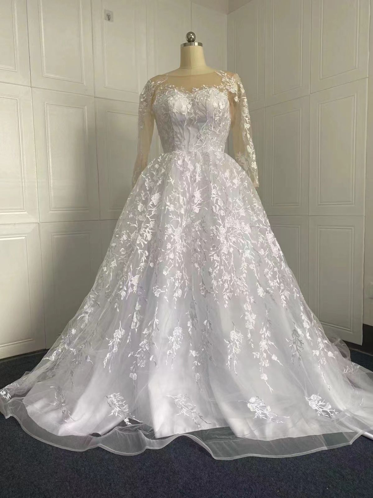 ウェディングドレス