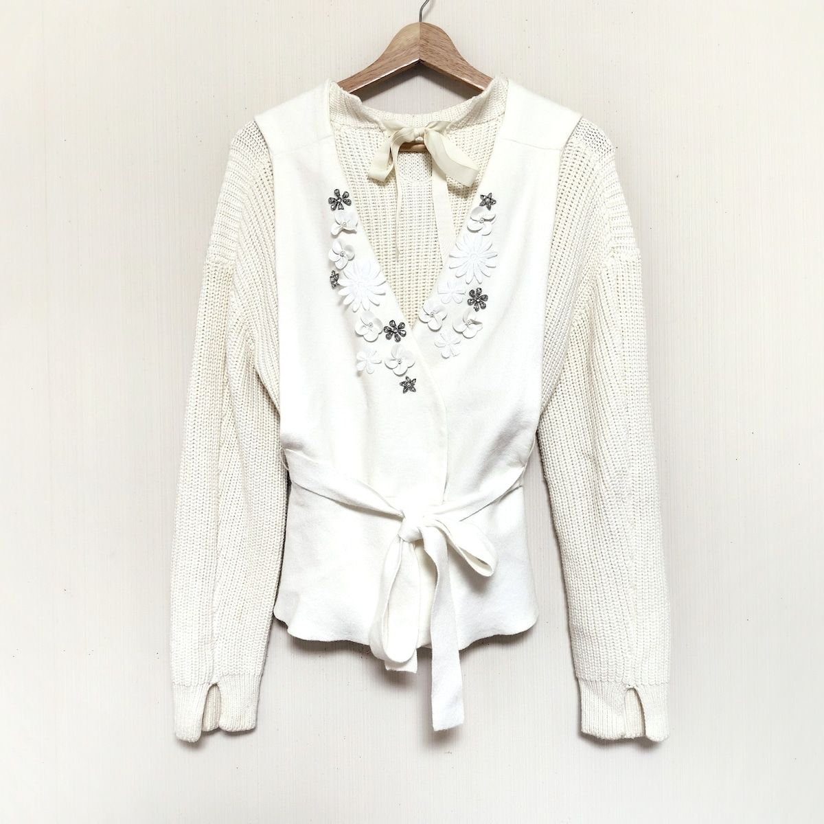 Chesty チェスティ 長袖セーター サイズ F F レディース - アイボリー クルーネック|ベスト付き|ビジュー