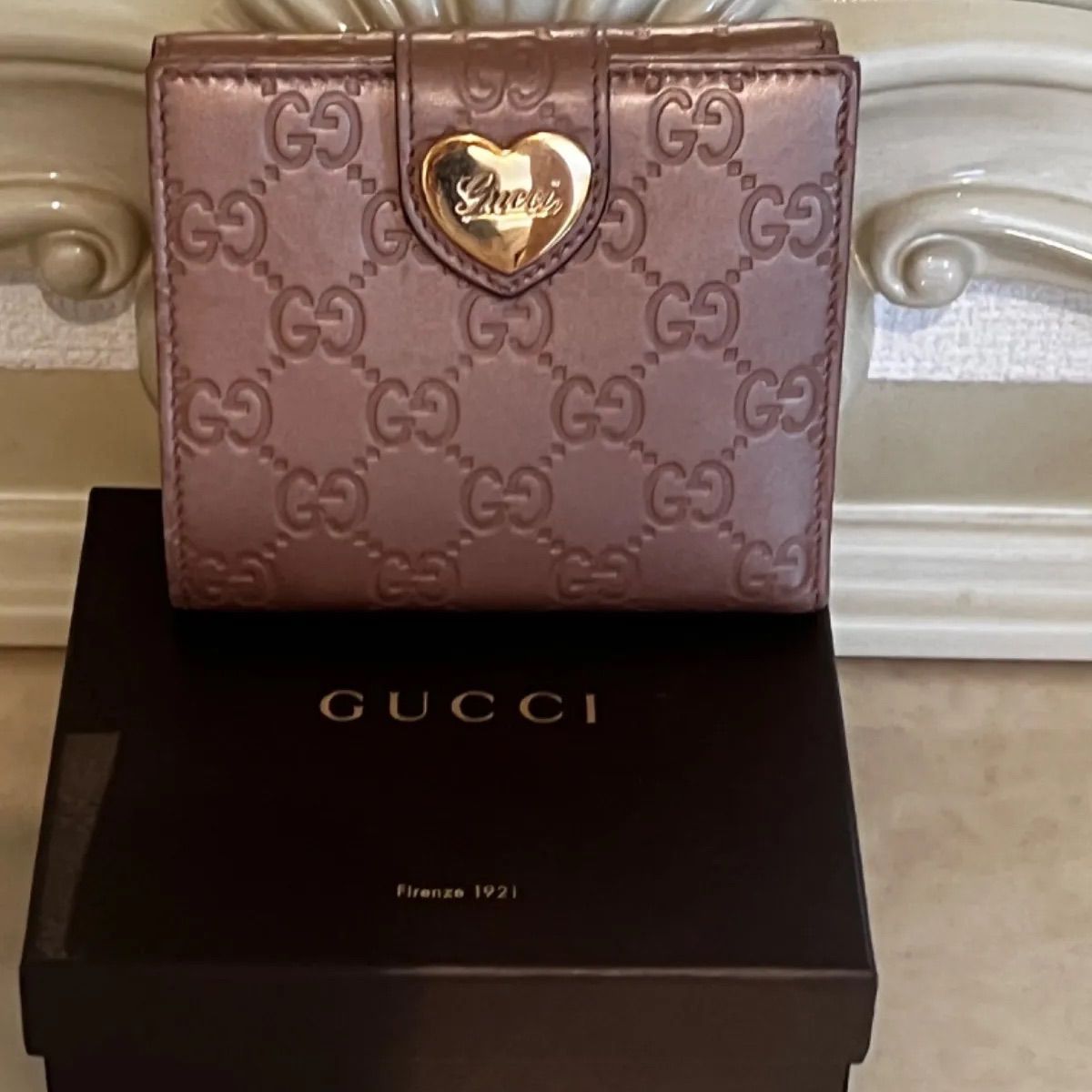 グッチ カードケース ラブリーハート ピンク GUCCI 二つ折り財布 レザー 楽天市場】GUCCI グッチ グッチシマ レザー ハート カードケース