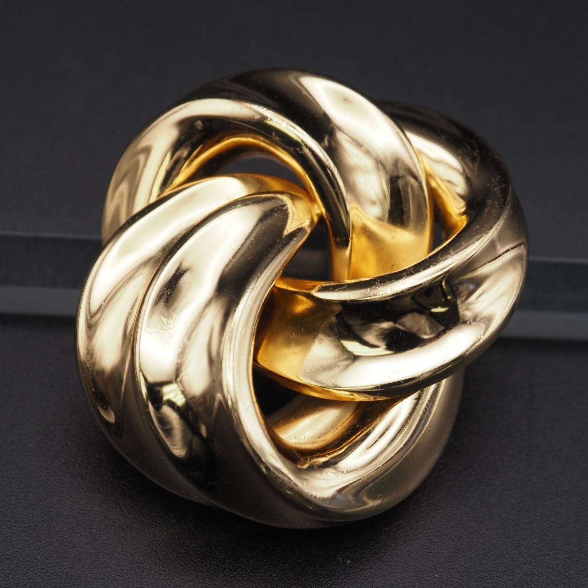 H018 クリスチャン ディオール Christian Dior GERMANY刻印 ゴールド ツイスト デザイン ブローチ