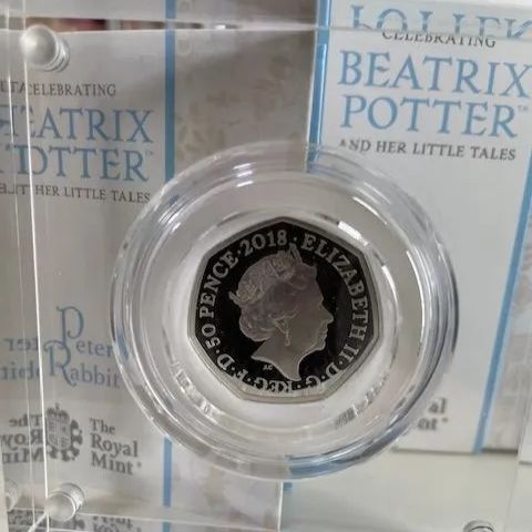 2016年 ビアトリクス・ポッター 生誕150年記念ナトキン 銀貨 ピーター・ラビット」の生みの親、 ビアトリクス・ポター生誕150