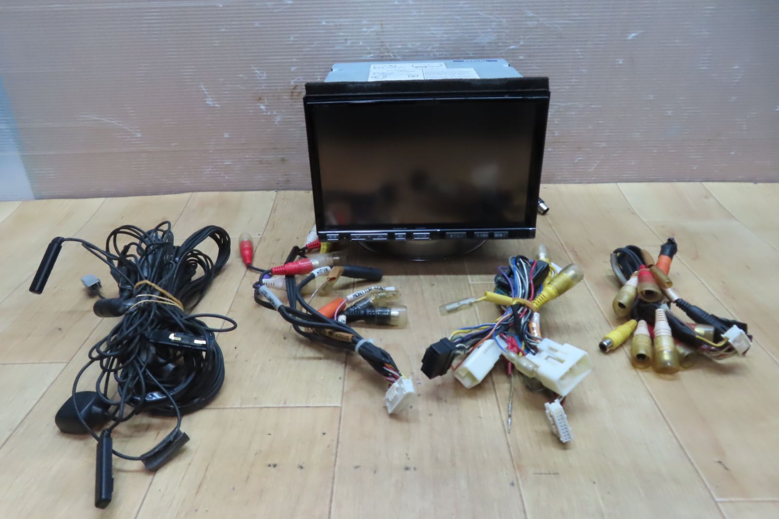 動作保証付☆A796/ALPINE アルパイン VIE-X088 HDDナビ 地図2010