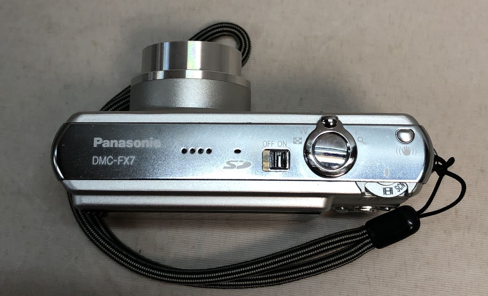 ◇Panasonic パナソニック LUMIX デジタルカメラ DMC-FX7 シルバー