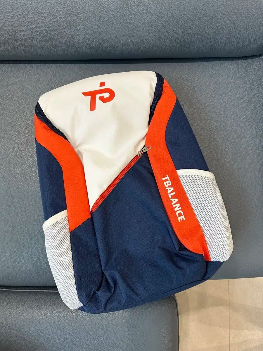 ブライトシュベルツ 赤い馬と男の子