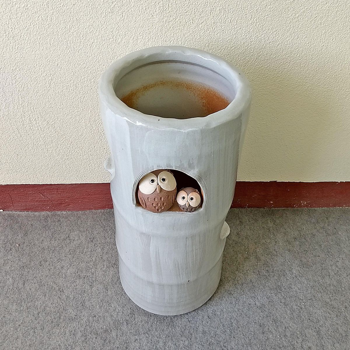 陶器傘立て なかよしふくろう傘立 信楽焼 丸伊製陶 フクロウ傘立 2