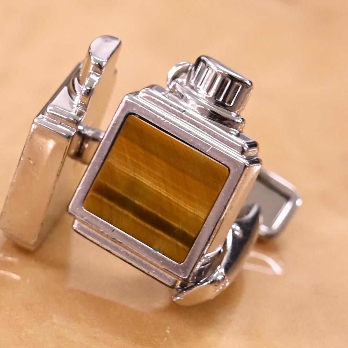 ダンヒル dunhill カフス タイガーモチーフ silver925 dunhill ダンヒル Dunhill タートル モチーフ カフスボタン