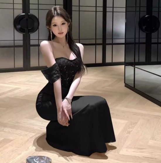 レース✧サテン切り替えパーティー用 セレブなパーティードレスのロングスカート