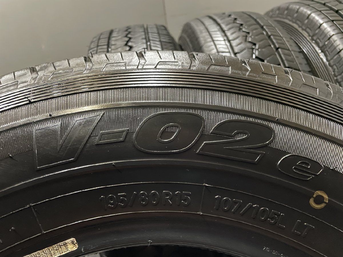TOYO V-02e 195/80R15 107/105L LT 15インチ 夏タイヤ 4本 22～23年製