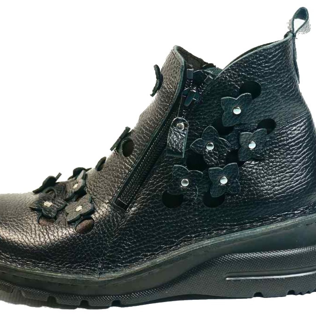 ショートブーツ レディース 黒 24 厚底 軽い 軽量 秋 冬 仕事 通勤 歩きやすい yuriko matsumoto