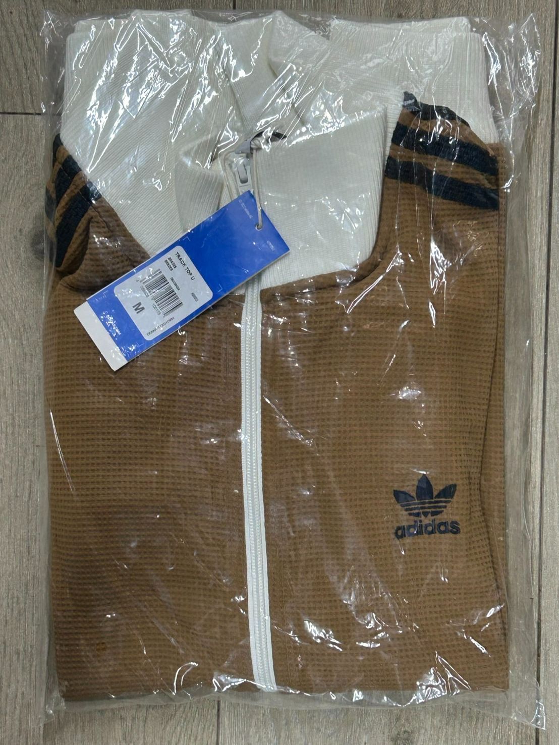 ライトブラウン