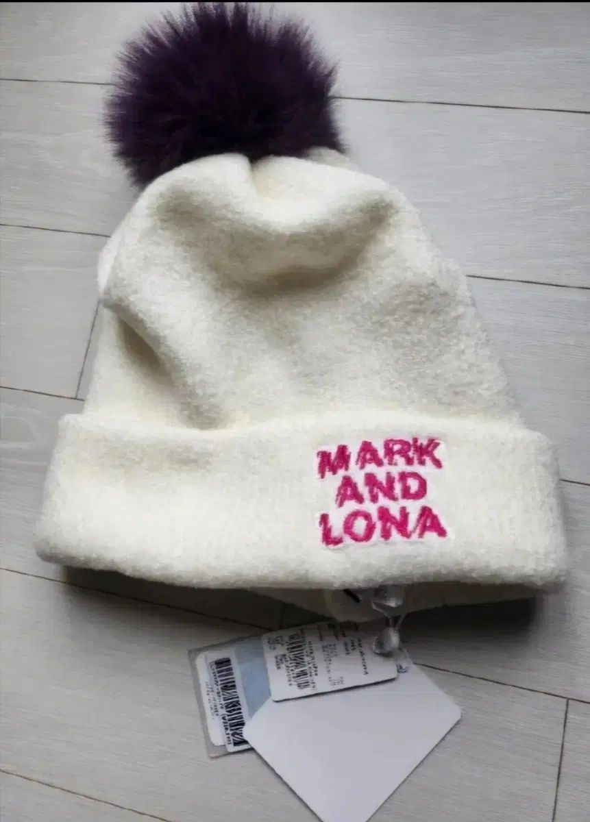 MARK - LONA マークアンドロナ ビーニー