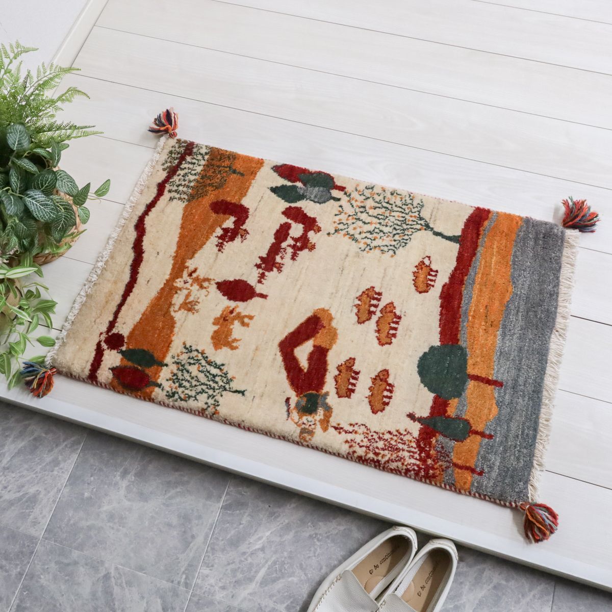 手織り 高密度ロリバフギャッベ本場 イラン産 /ウール100％草木染