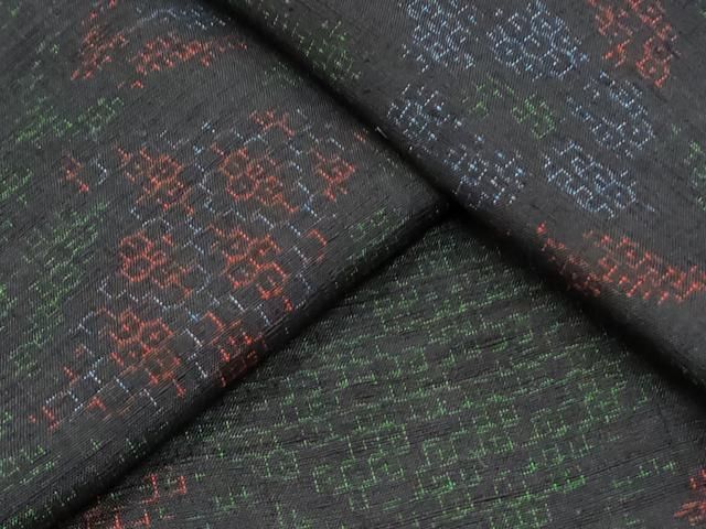 平和屋着物●本場結城紬　重要無形文化財　80亀甲　幾何学文様　正絹　逸品　AABG7355ph 楽天市場】平和屋本店▽極上 本場結城紬 重要無形文化財 モロ入り 単衣