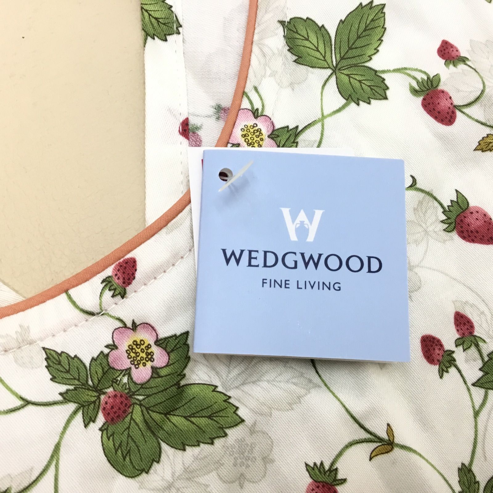□新品未使用 タグ付き WEDGWOOD ウェッジウッド いちご柄