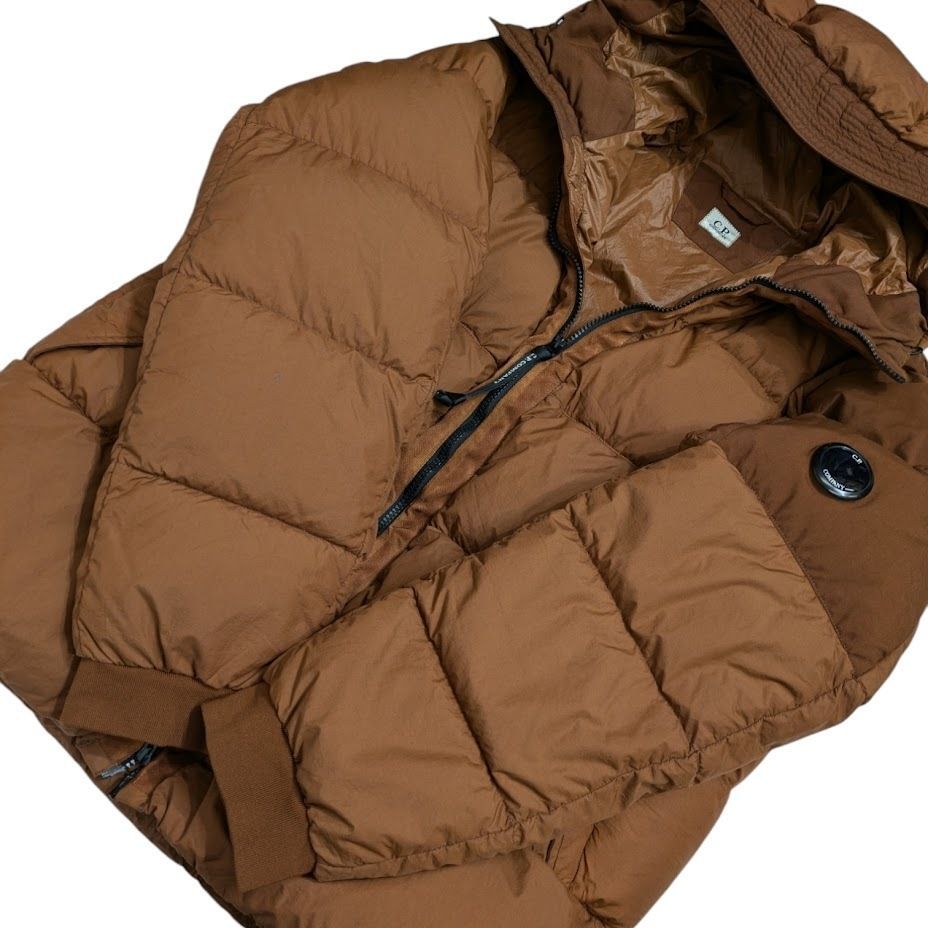 C.P. Company ダウンジャケット ブラウン 50 C.P. Company - 新品タグ付き C.P.COMPANY 