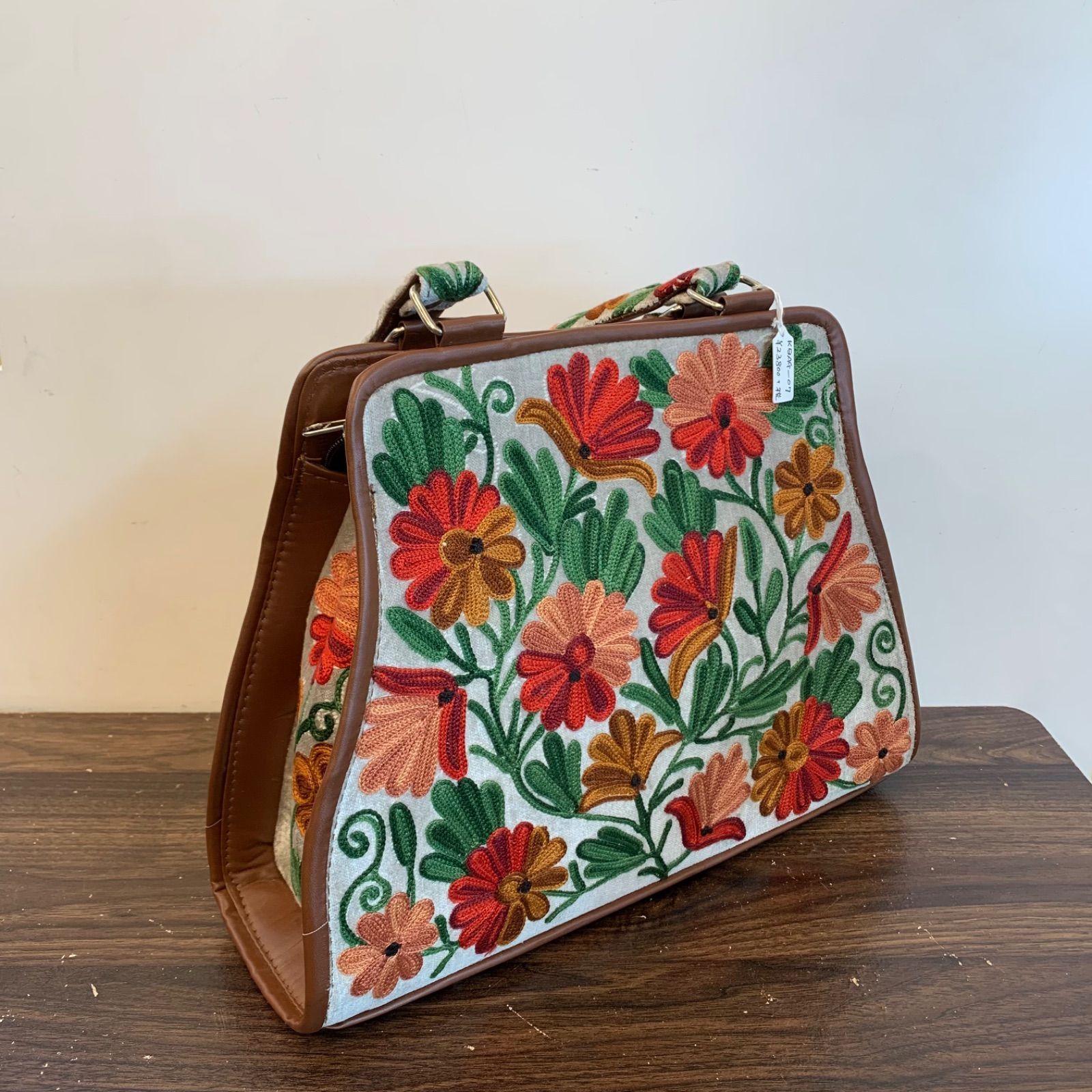 カシミールバック ハンドバッグ 鞄 手刺繍 ハンドメイド ショルダー  