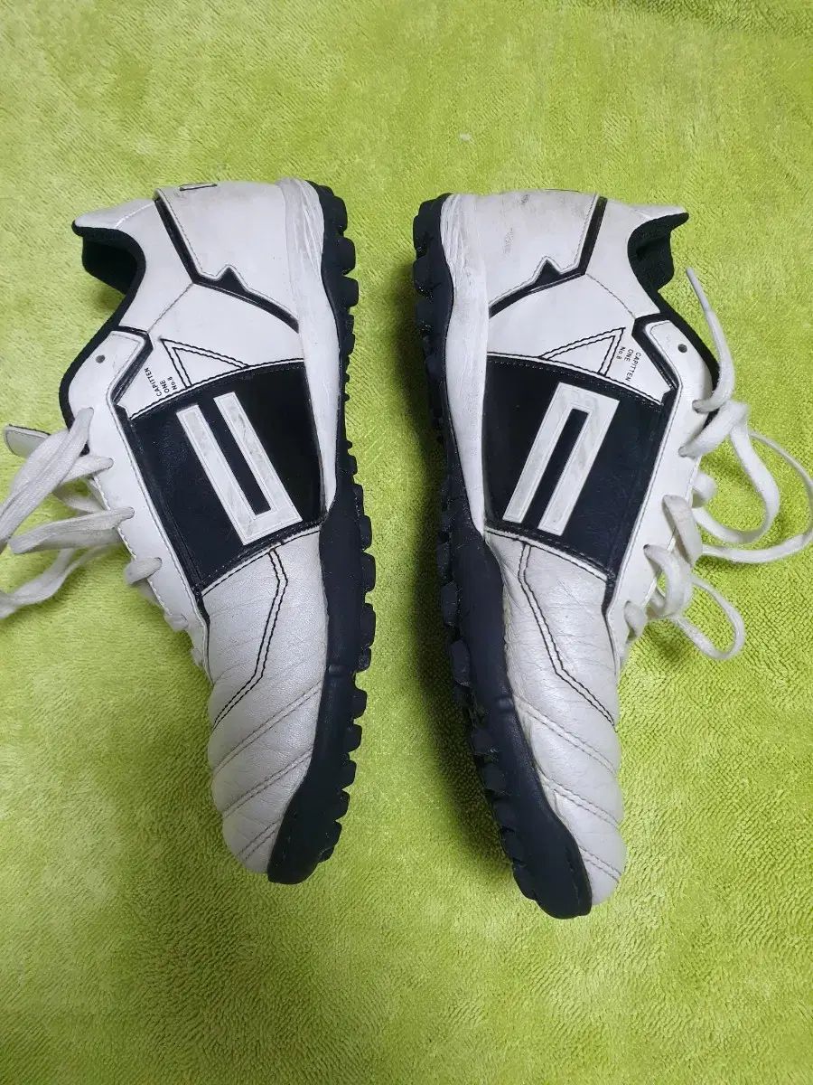 サッカーシューズ キャプテンワン サイズ 265