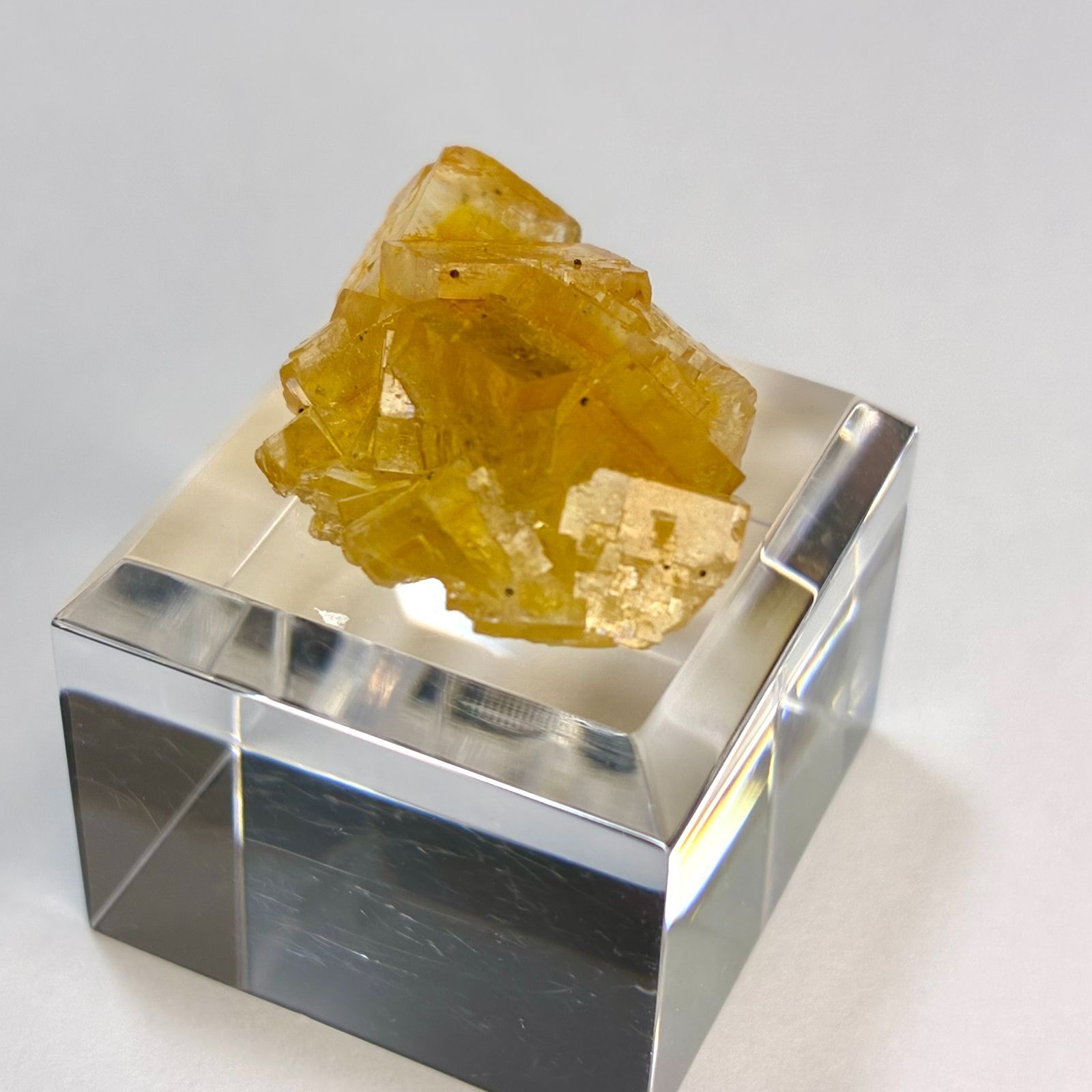 スペイン アストゥリアス モスコナ鉱山産フローライト 原石 鉱物 天然石 パワーストーン No.1699