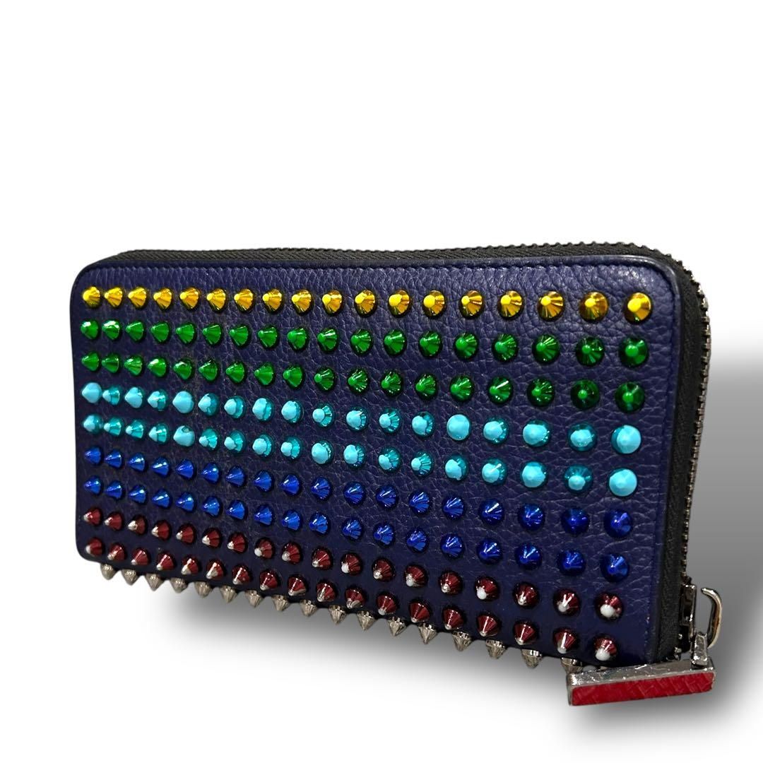 【CHRISTIAN LOUBOUTIN】 ラウンドジッピー　長財布　スタッズ 10％OFFクーポン対象商品】クリスチャン ルブタン Christian Louboutin