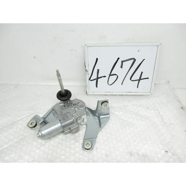 R6年 Ｎ－ＢＯＸ 6BA-JF5 リアワイパーモーター 76700-TTA-013 197503 4674