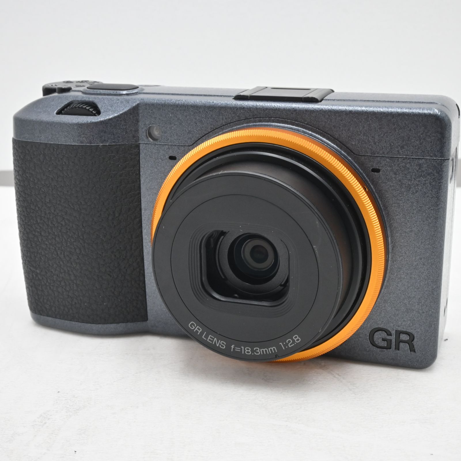 世界限定5千台 RICOH GR Limited Edition 充電ケーブル付 世界限定5千台 RICOH GR Limited Edition 充電ケーブル付 Amazon