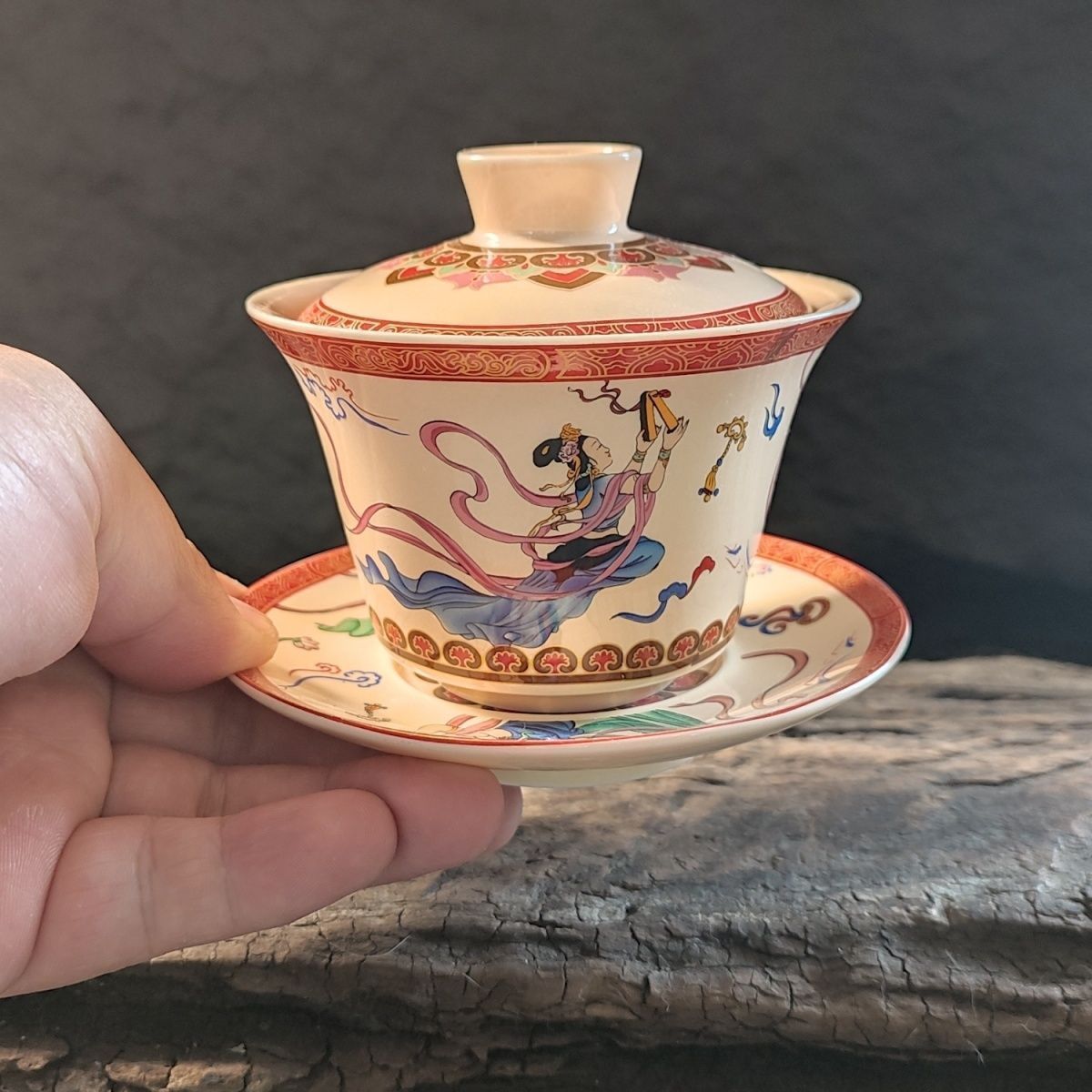 米色 敦煌飛天図 蓋碗 単品 高級陶器製 回転蓋付き 防火傷仕様