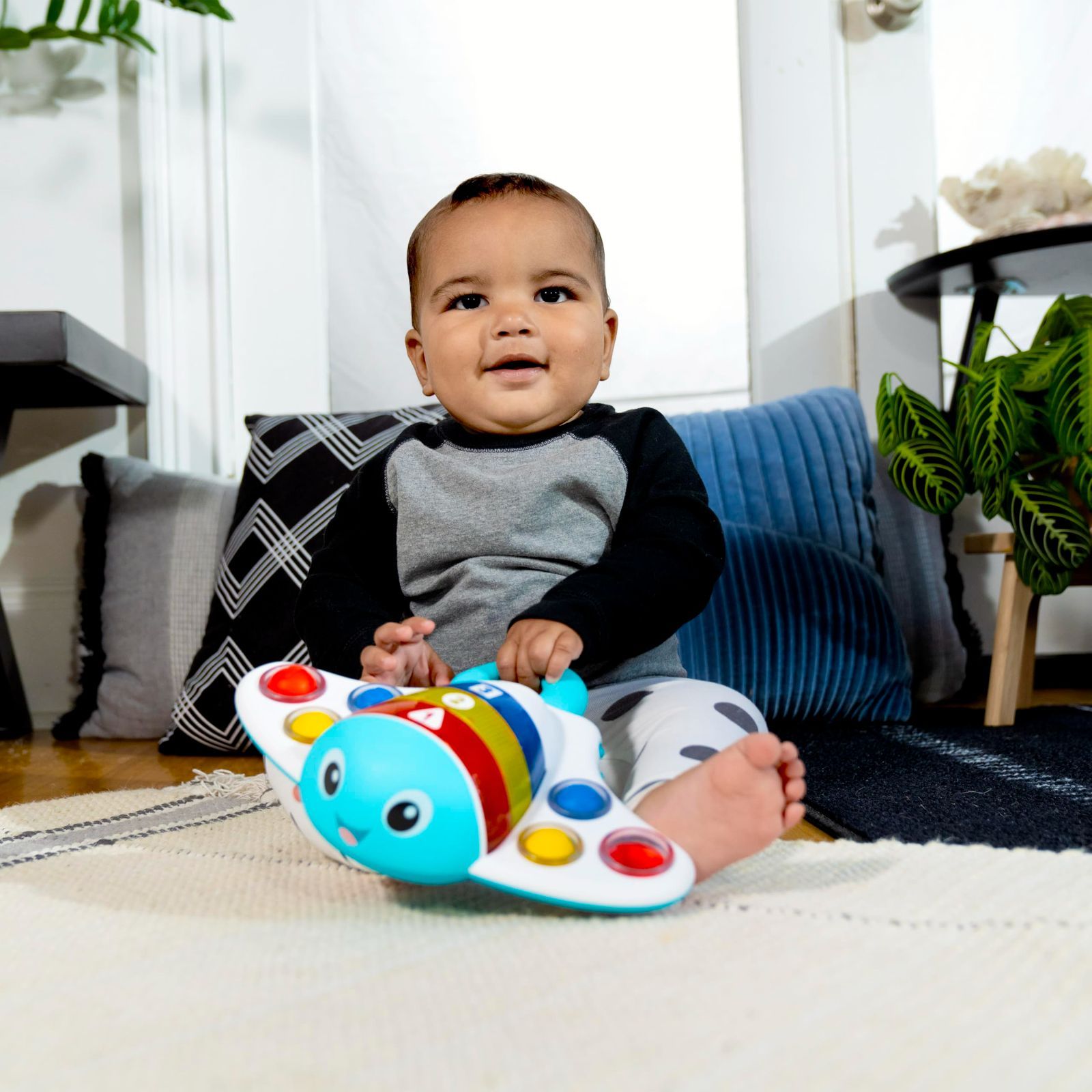 Baby Einstein ベビーアインシュタイン | Kids2 0 ポップ&探検おもちゃ・エイ ポップ&探検 大安売りベビーアインシュタイン ギフト クリスマス ブラックフライデー 贈り物 誕生日 プレゼント マジックタッチ・ピアノ