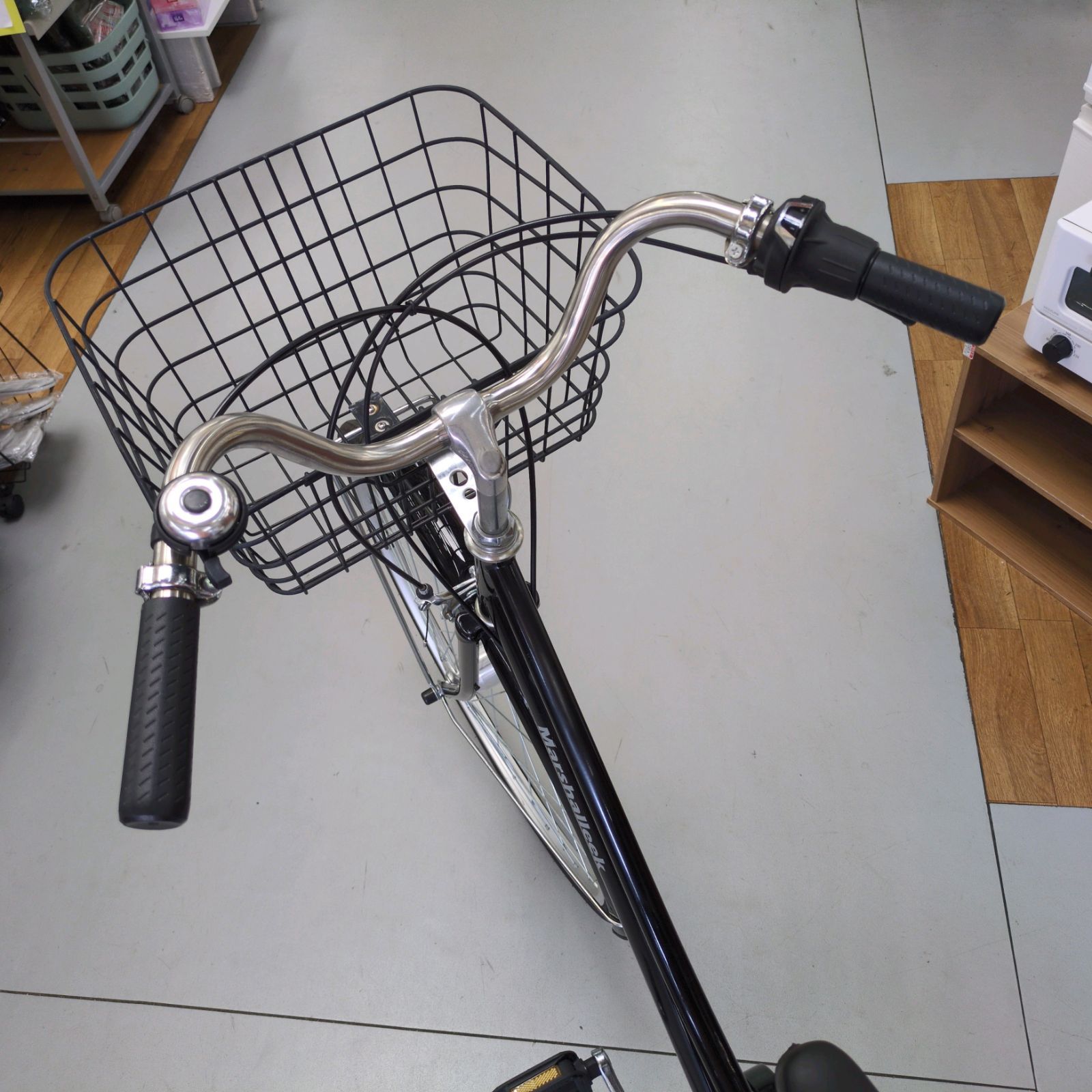 J547 ★比較的キレイ★普通自転車★Marshalleek ★6段★LEDオート★27インチ J547 ☆比較的キレイ☆普通自転車☆Marshalleek ☆6段☆LEDオート☆27